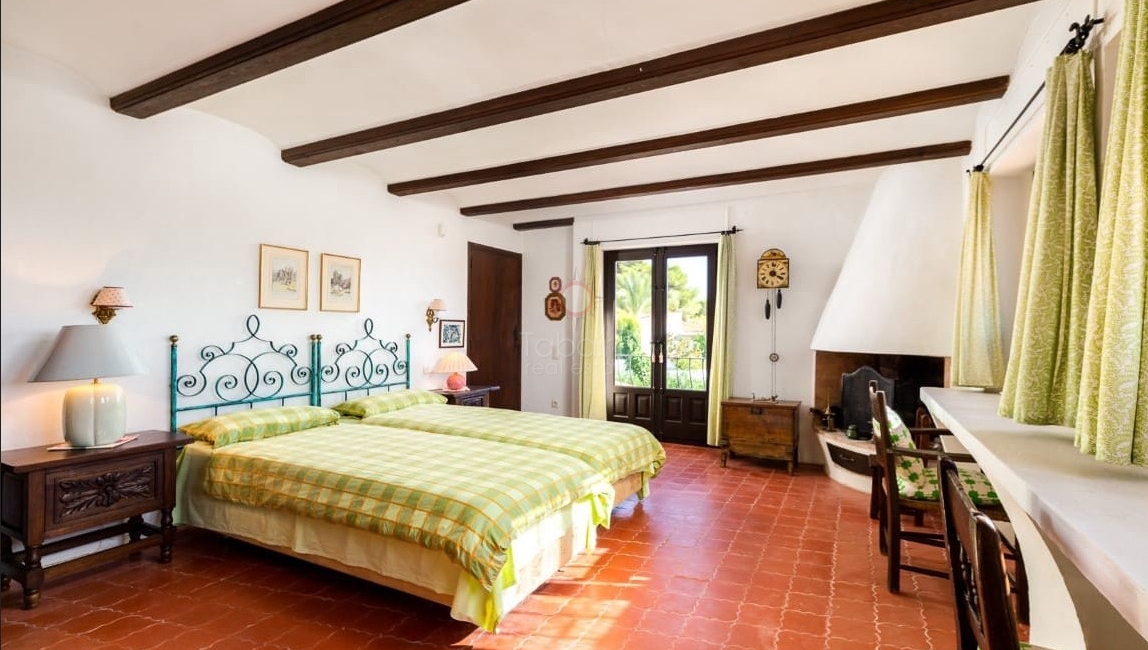 Une belle villa traditionnelle à vendre à Pla del Mar Moraira