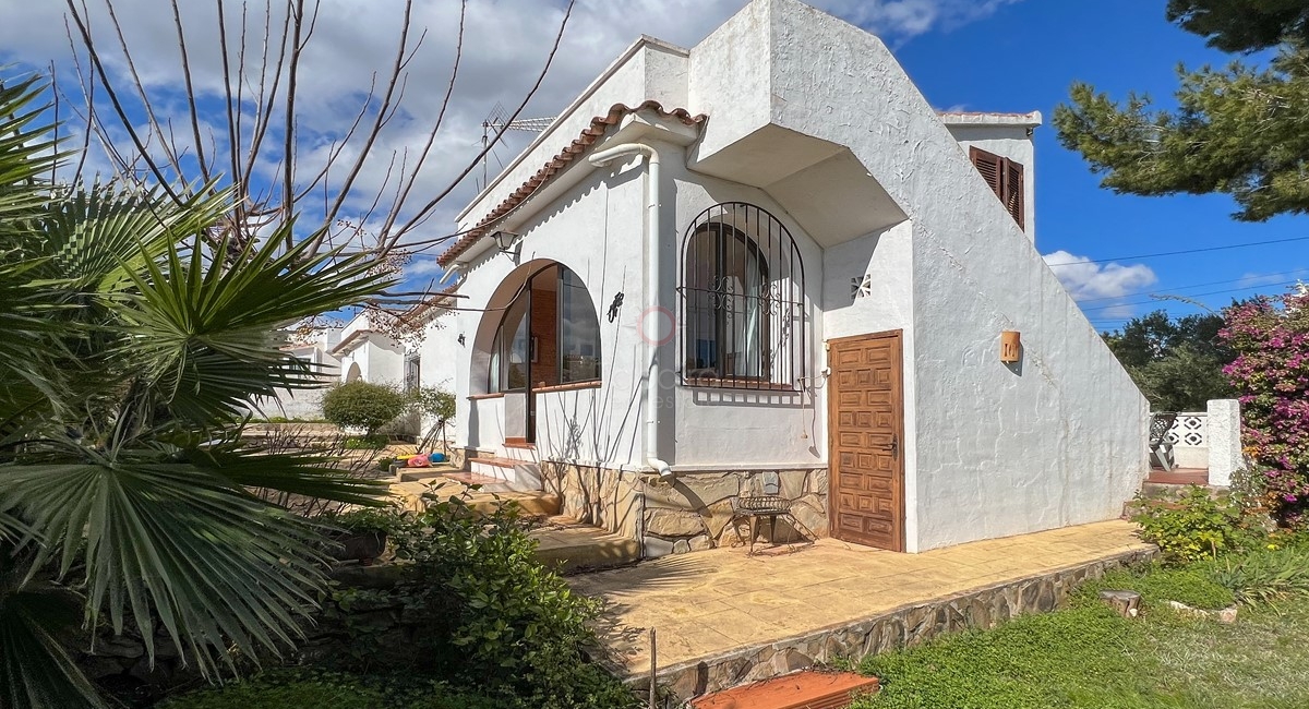 Villa with private garden for sale in Moraira