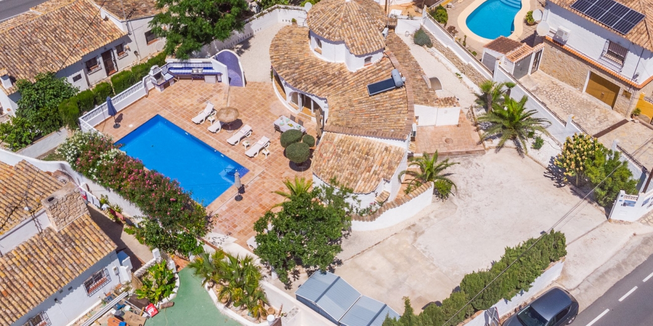 Villa vue mer à vendre à Baladrar Benissa à côté de la plage