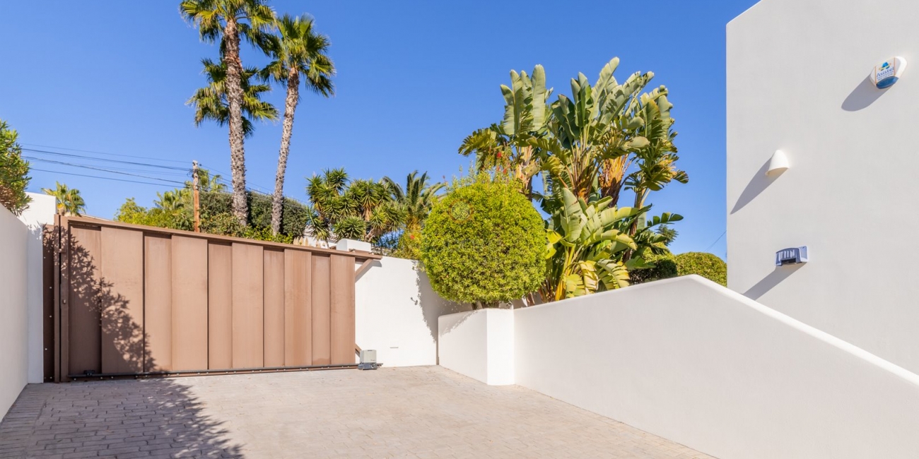 ▷ Villa moderne de style Ibiza à San Jaime Moraira