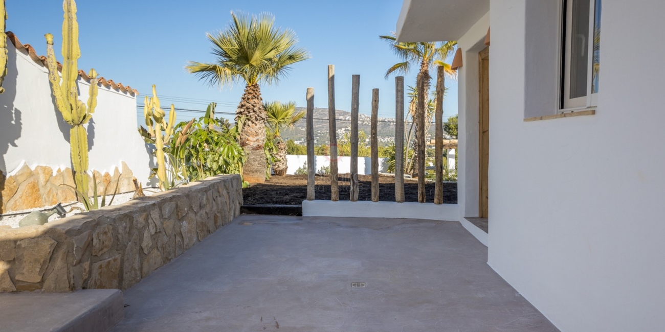 ▷ Nieuwe Ibiza Stijl Villa te koop in Benimeit Moraira