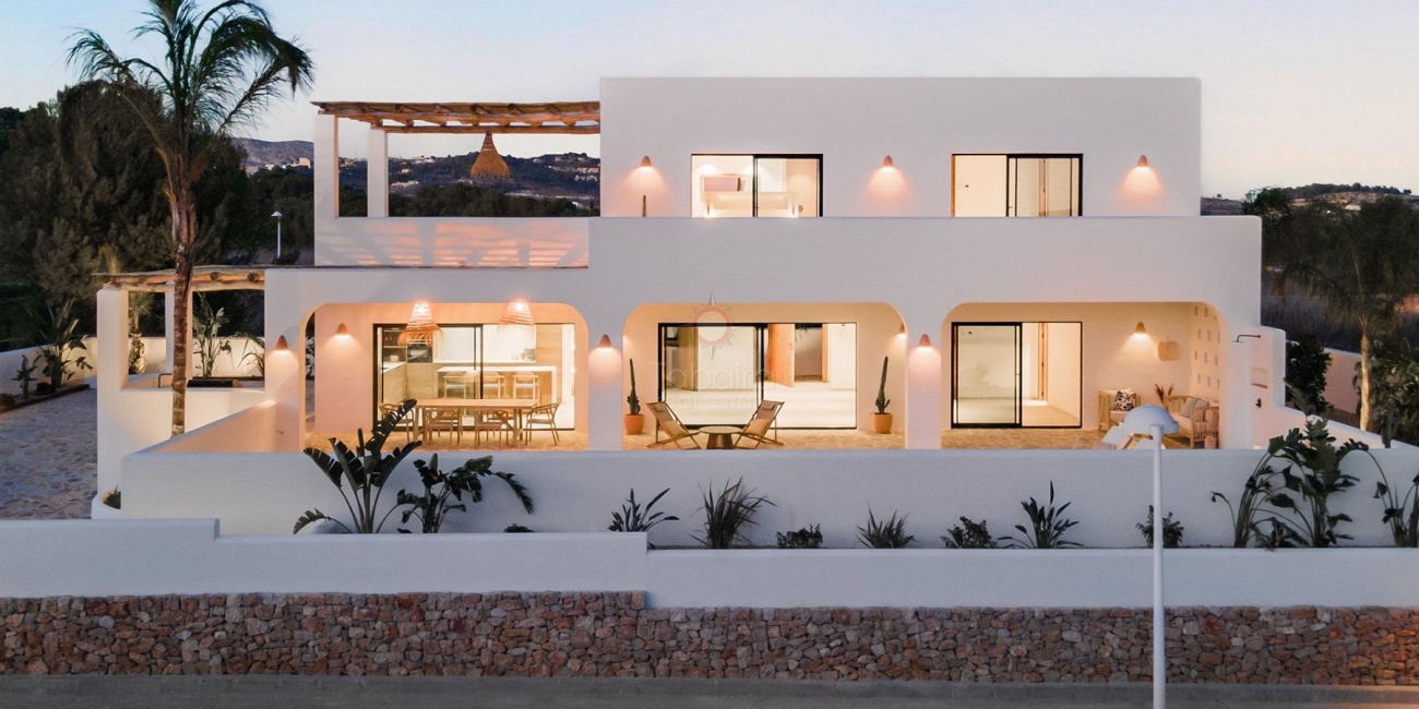 ▷ Lyxig villa i Ibizastil till salu i Moraira