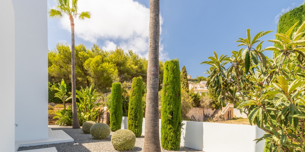 ▷ Moderne Ibiza-stijl villa te koop in El Portet Moraira