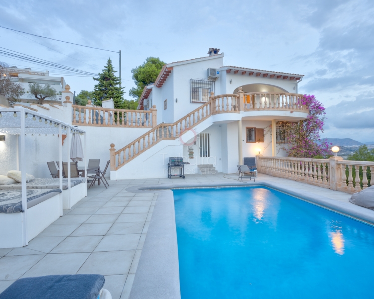 Villa - Verkoop - Moraira - Benimeit