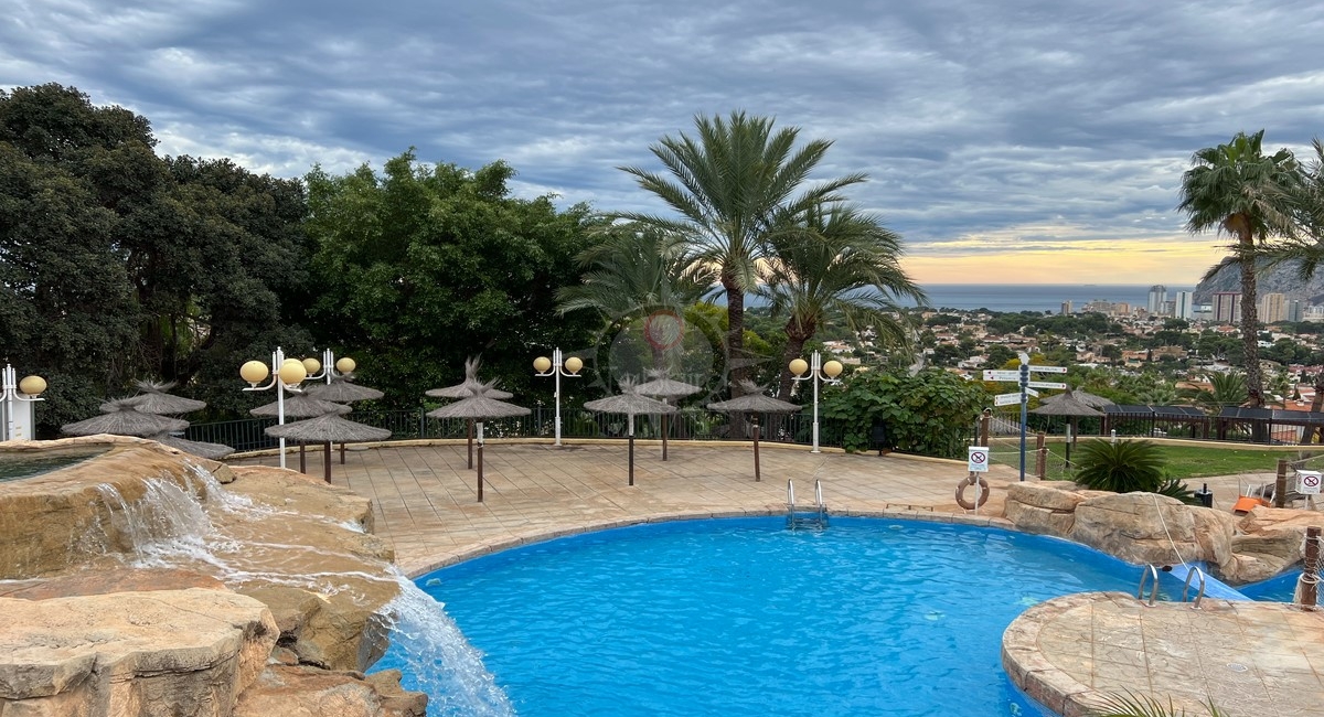 Pool water cascade in Imperial Park Calpe