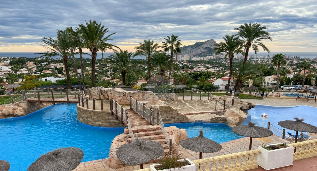 Appartement met een slaapkamer en solarium op het dak in Imperial Park Calpe