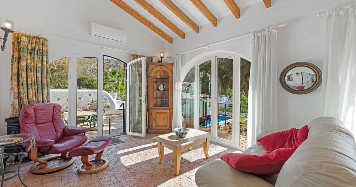 Mediterranean villa for sale next to El Portet Beach Moraira