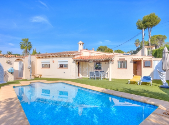 Villa - Verkoop - Moraira - Sabatera