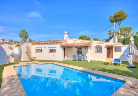 Villa - Verkoop - Moraira - Sabatera