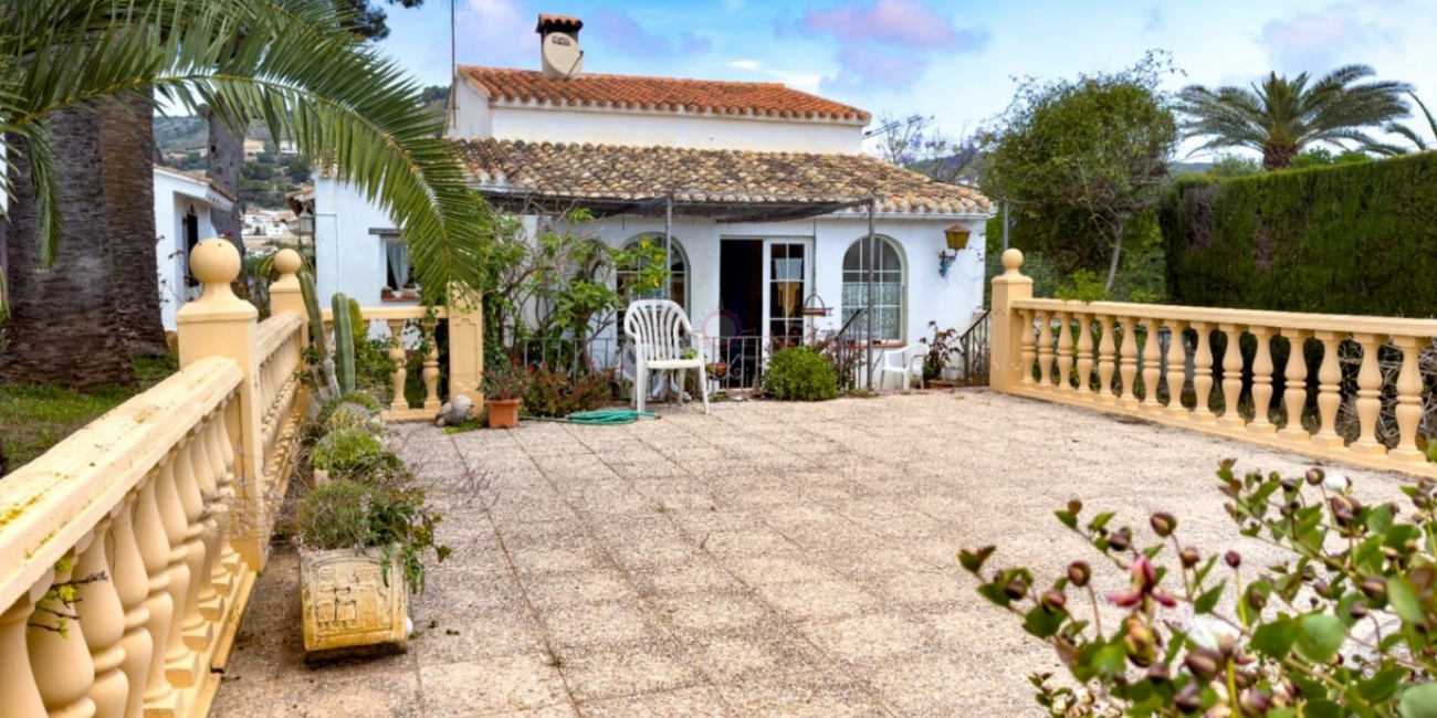 Koopjesvilla te koop in Javea - toplocatie bij oude stad & Colamar