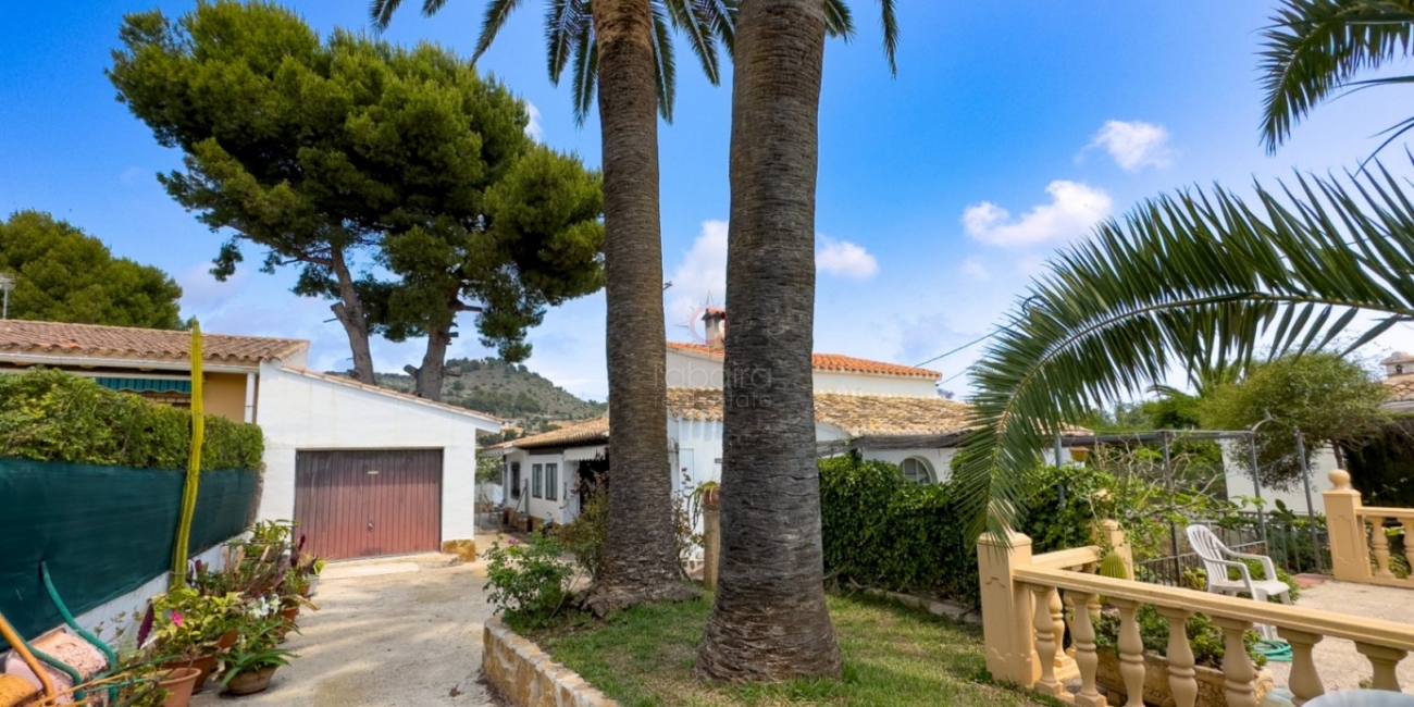 Koopjesvilla te koop in Javea - toplocatie bij oude stad & Colamar
