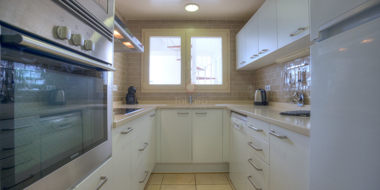 Kitchen - Apartment for sale in Club Moraira