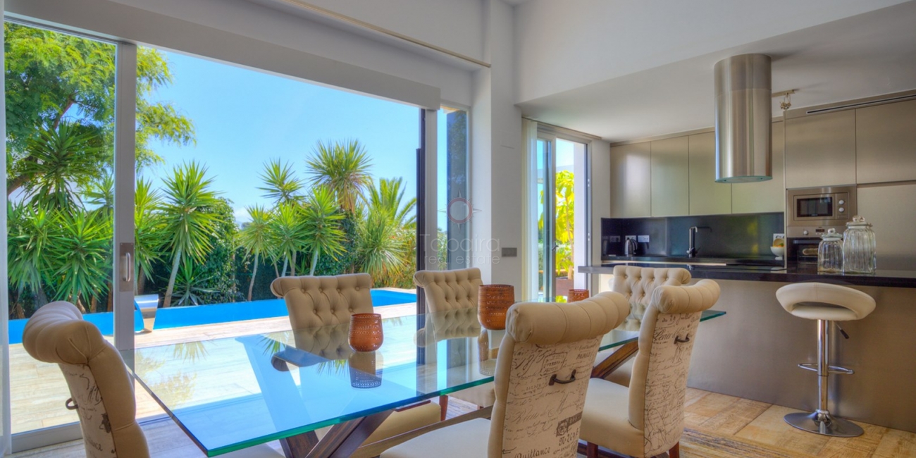 ▷ Villa neuve avec vue sur la mer à vendre sur la côte de Benissa