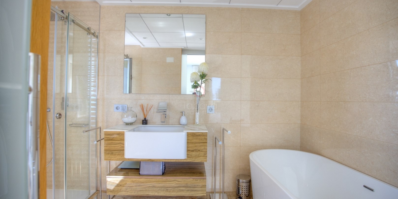 ▷ Villa neuve avec vue sur la mer à vendre sur la côte de Benissa