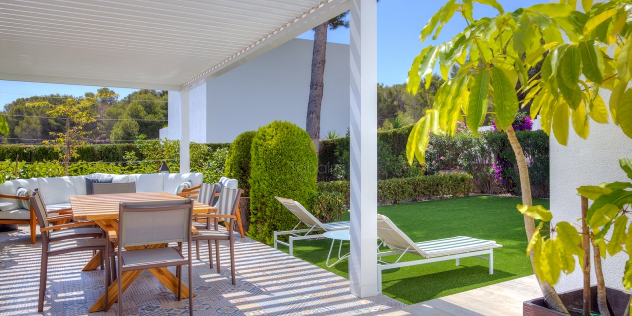 ▷ Villa neuve avec vue sur la mer à vendre sur la côte de Benissa