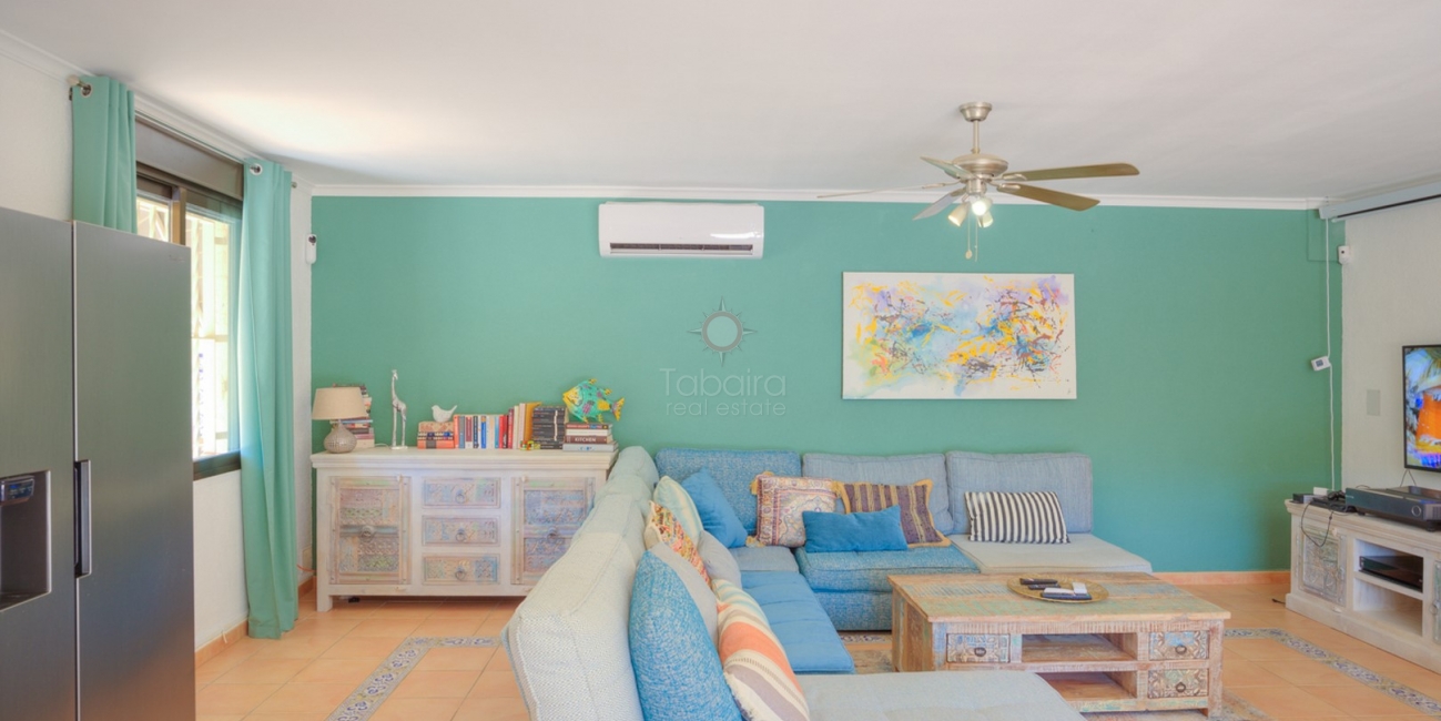 Modern Villa in Calpe with Sea Views, Pool & Holiday Rental Potential