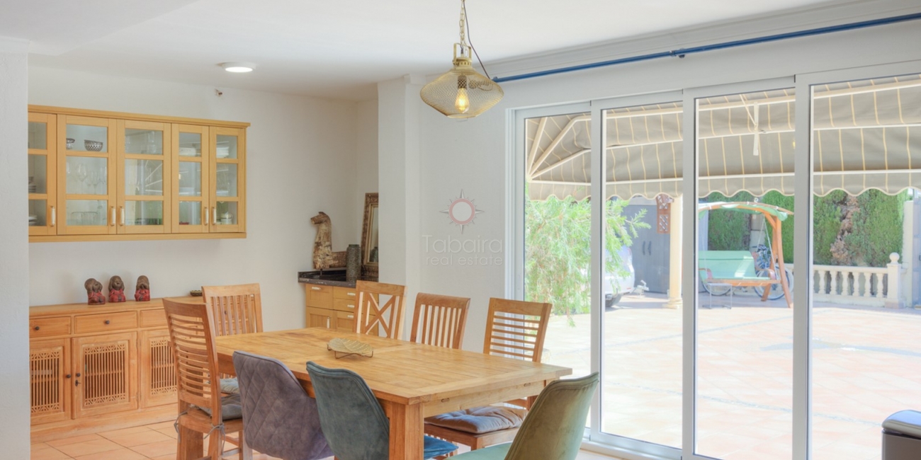 Modern Villa in Calpe with Sea Views, Pool & Holiday Rental Potential