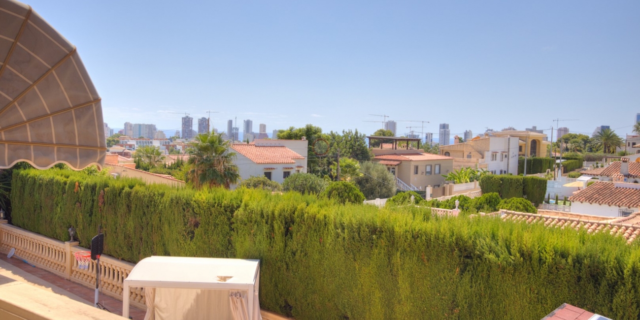 Modern Villa in Calpe with Sea Views, Pool & Holiday Rental Potential