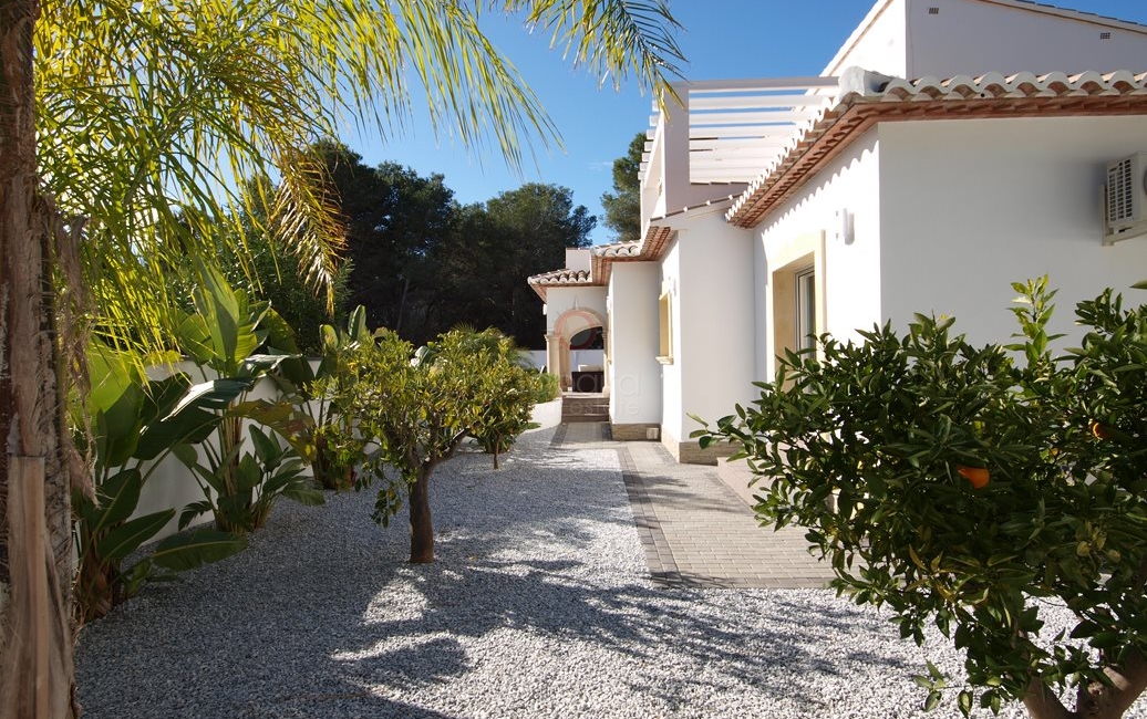 Villa zum Verkauf in Moraira Alicante 